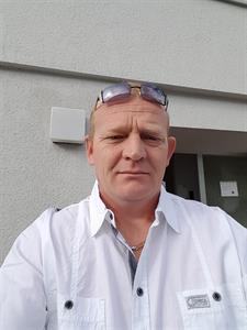 Tekergő 49 éves férfi, Veszprém megye