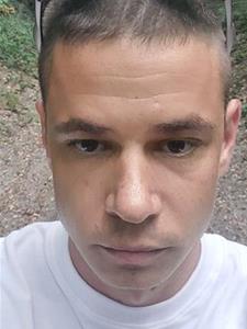 Temmel 33 éves férfi, Győr-Moson-Sopron megye