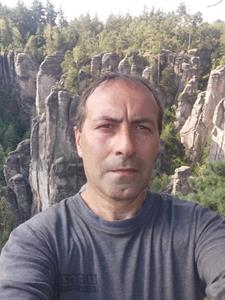 Tian76 50 éves férfi, Pest megye