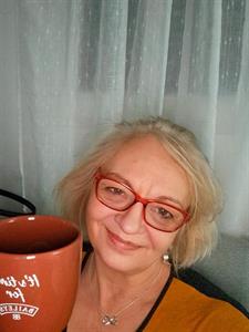 Tímea 54 éves nő, Pest megye