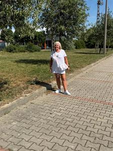 Tímea 58 éves nő, Győr-Moson-Sopron megye