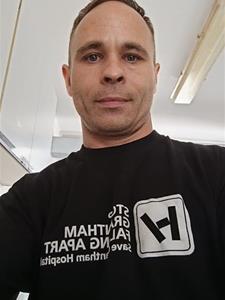 Timo 41 éves férfi, Tolna megye