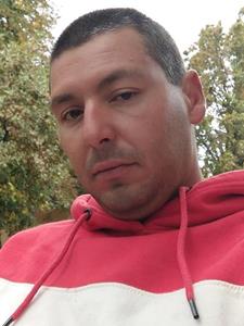 Tomer33 34 éves férfi, Hajdú-Bihar megye