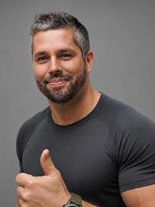 Tomi 39 éves férfi, Budapest