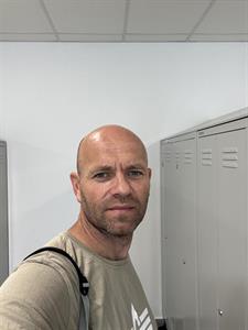 Tomi 41 éves férfi, Pest megye