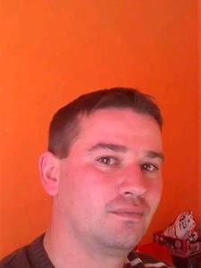 Toni 42 éves férfi, Hajdú-Bihar megye