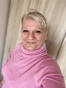 Tünci 54 éves nő, Hajdú-Bihar megye