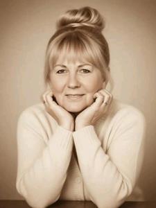 Tünde 55 éves nő, Budapest