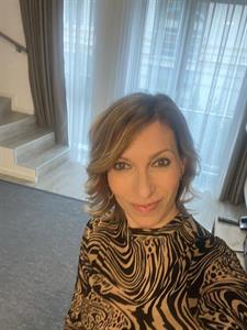 Viki 48 éves nő, Hajdú-Bihar megye