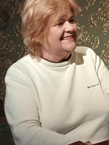 Vöröske 72 éves nő, Csongrád megye