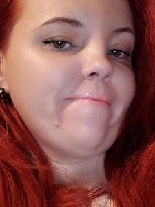 Zoldike 37 éves nő, Pest megye