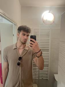 Zoli 21 éves férfi, Fejér megye