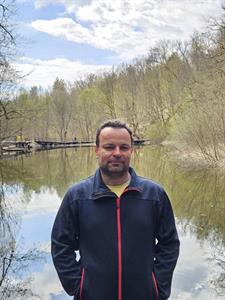 Zoli 45 éves férfi, Fejér megye