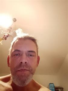 Zoli 48 éves férfi, Csongrád megye