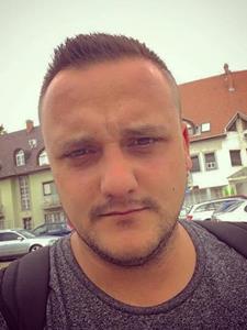 Zoli 37 éves férfi, Jász-Nagykun-Szolnok megye