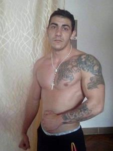 Zolika 32 éves férfi, Jász-Nagykun-Szolnok megye