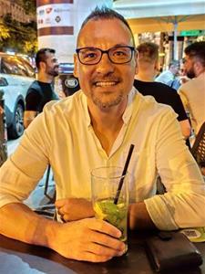 Zorro 46 éves férfi, Budapest