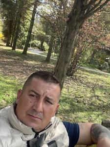 Zsolti 40 éves férfi, Pest megye