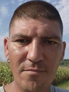 Zsozsi 47 éves férfi, Győr-Moson-Sopron megye