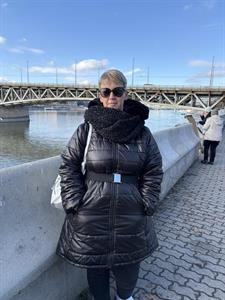 Zsuzsa 48 éves nő, Pest megye