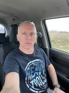 zuki 55 éves férfi, Fejér megye